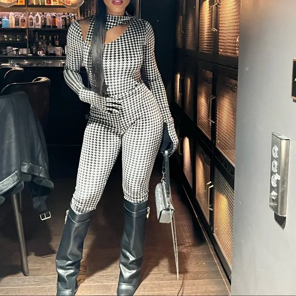 Naked Wardrobe houndstooth bodysuit - Picture 2 of 3